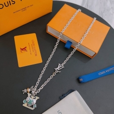 Louis Vuitton Necklaces